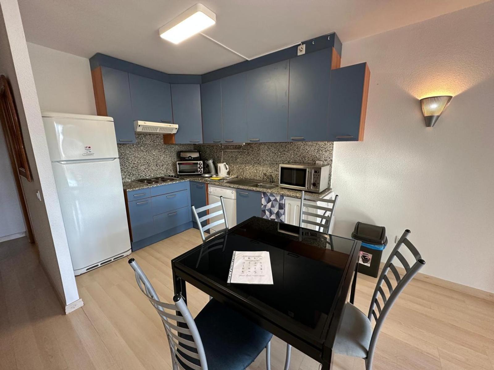 Bonito Piso En Roses Con Piscina Y Parking Av-66 Apartment Exterior foto